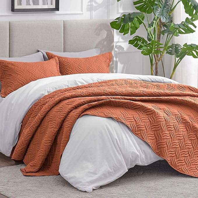 Love's cabin King Size Quilt Bedding Set Umber Bedspreads - Bed Summer Lightweight Bedspread Comforter - Wave Pattern Bedding Coverlet for All Season - 3 Pieces (1 Quilt, 2 Pillow Shams)