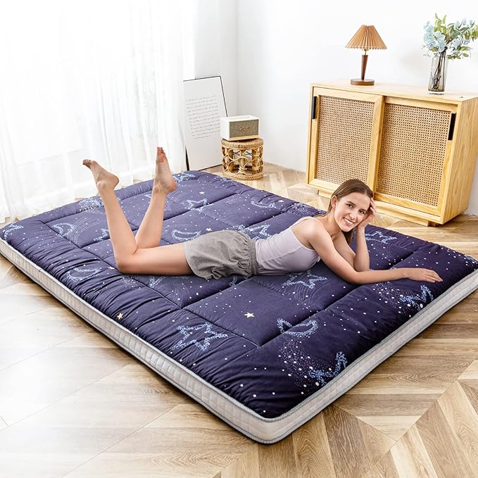 MAXYOYO Black Moon and Star Futon Mattress, Japanese Floor Mattress Quilted Bed Mattress Topper, Extra Thick Folding Sleeping Pad Breathable Floor Lounger Guest Bed for Camping, King