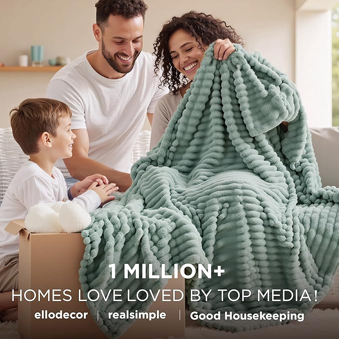 Bedsure GentleSoft King Size Blanket for Bed - Cozy Soft Blankets for Women, Cute Large Fleece Throws for Girls, Sage Green, 108x90 Inches