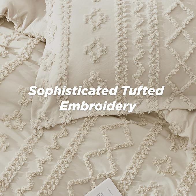 Bedsure Tufted Boho Comforter Set Oversized Queen - Beige Boho Bed Set, GentleSoft™ 3 Pieces Farmhouse Shabby Chic Embroidery Bedding, Gifts for Woman, Soft Jacquard Comforter for All Seasons