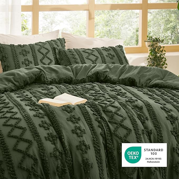 Bedsure Tufted Boho Comforter Set California King - Olive Green Boho Bed Set, GentleSoft™ 3 Pieces Farmhouse Shabby Chic Embroidery Bedding, Gifts for Woman, Soft Jacquard Comforter for All Seasons