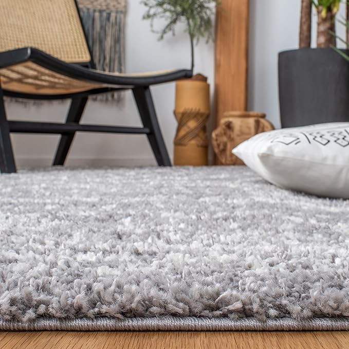 SAFAVIEH Arizona Shag Collection Area Rug - 3'2" Square, Grey & Ivory, Moroccan Design, Non-Shedding & Easy Care, 1.6-inch Thick Ideal for High Traffic Areas in Living Room, Bedroom (ASG741G)