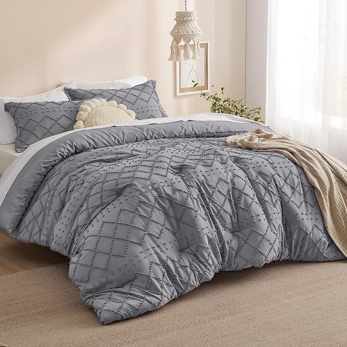 Bedsure California King Comforter Set - Grey Comforter, Boho Tufted Shabby Chic Bedding for Kids, 3 Pieces Vintage Farmhouse Bed Set for All Seasons, Fluffy Soft Bedding with 2 Pillow Shams