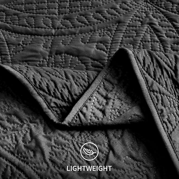 Love's cabin Twin Quilt Set Black Bedspreads - Soft Bed Fall Lightweight Bedspread Comforter - Modern Style Coin Pattern Coverlet for All Season - 2 Pieces (1 Quilt, 1 Pillow Sham)