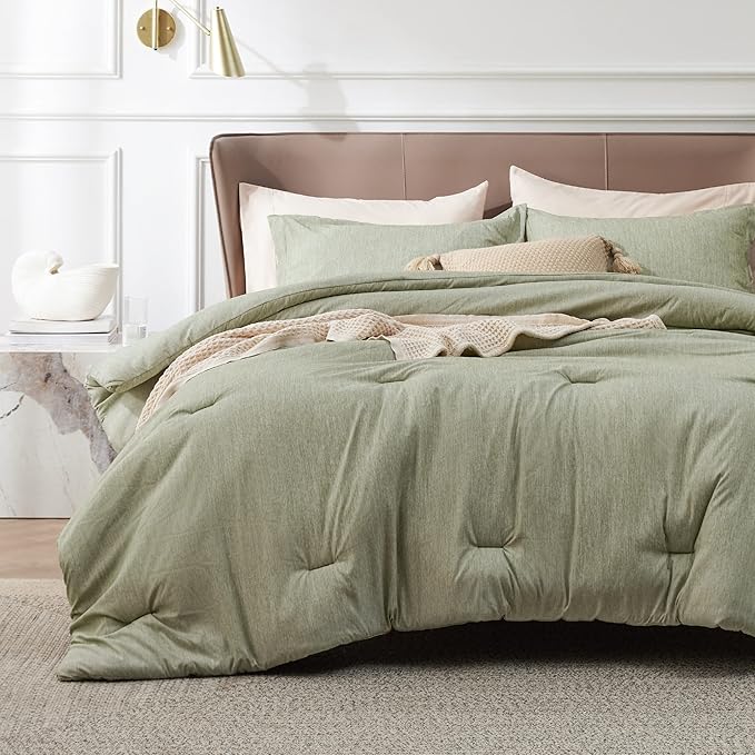 Bedsure Oversized Queen Comforter Set - Olive Green Soft Bedding for All Seasons, Cationic Dyed Bed Set, 3 Pieces, 1 Oversized Queen Size Comforter (98"x98") and 2 Pillow Shams (20"x36"+2")
