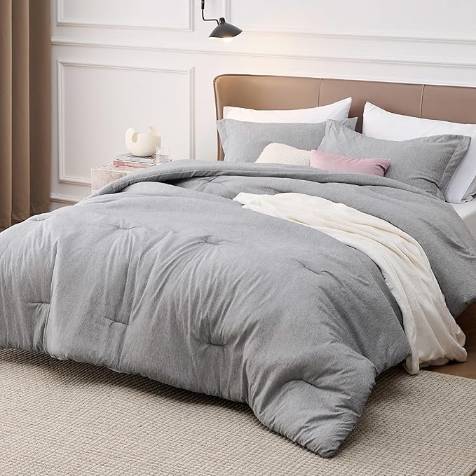 Bedsure Oversized Queen Comforter Set - Grey Soft Bedding for All Seasons, Cationic Dyed Bed Set, 3 Pieces, 1 Oversized Queen Size Comforter (98"x98") and 2 Pillow Shams (20"x26"+2")