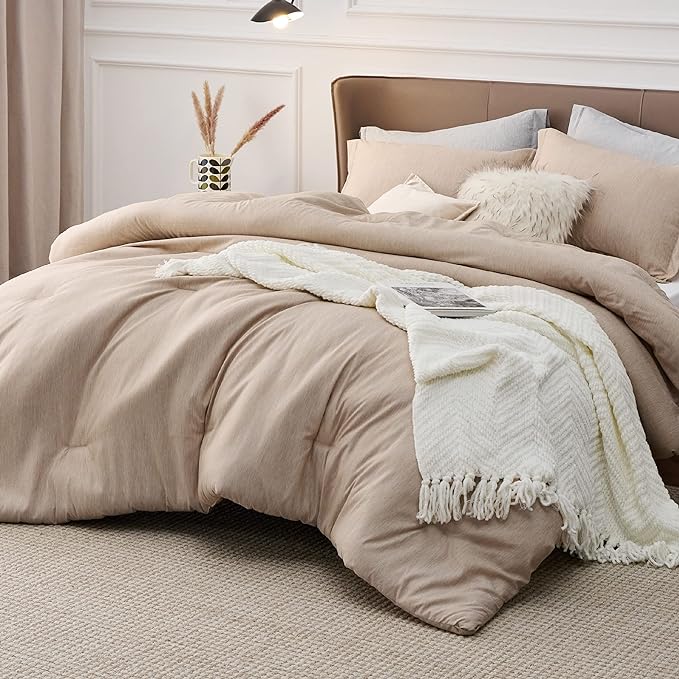 Bedsure Queen Comforter Set - Warm Sand Comforter Queen Size, Soft Bedding for All Seasons, Cationic Dyed Bedding Set, 3 Pieces, 1 Comforter (90"x90") and 2 Pillow Shams (20"x26"+2")
