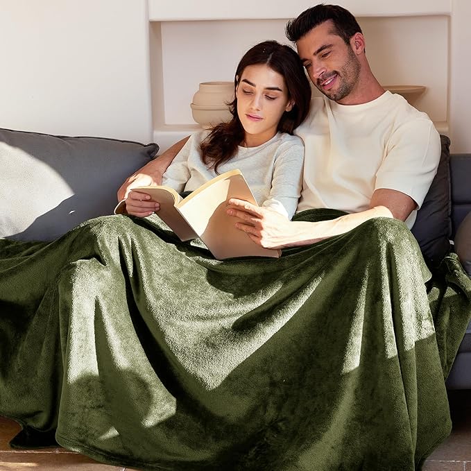 Exclusivo Mezcla Fleece Blanket King Size for Bed, Super Soft and Warm, All Season Use, Cozy, Plush, Lightweight, 90x104 Inches, Olive Green