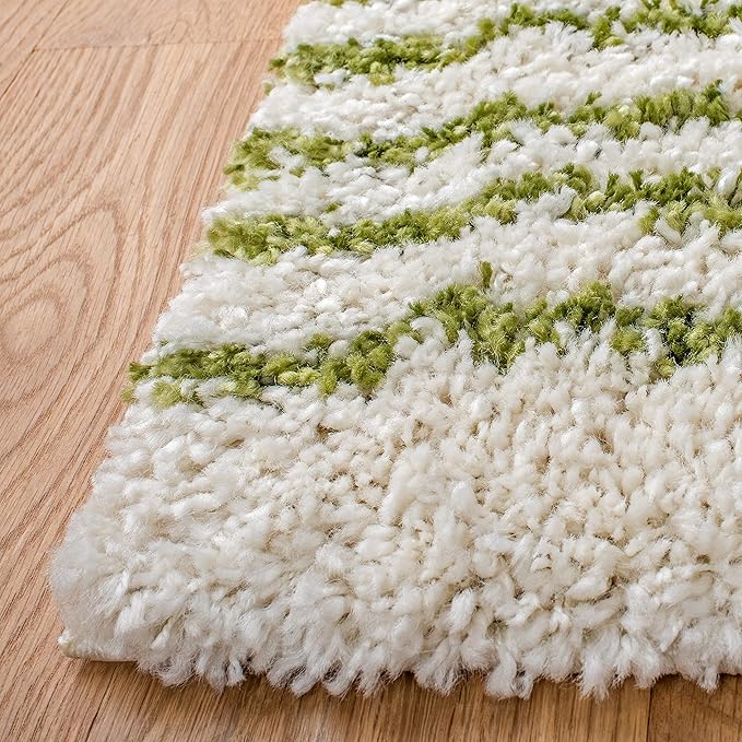 SAFAVIEH Arizona Shag Collection Area Rug - 6'7" x 9'2", Ivory & Green, Moroccan Design, Non-Shedding & Easy Care, 1.6-inch Thick Ideal for High Traffic Areas in Living Room, Bedroom (ASG741Y)