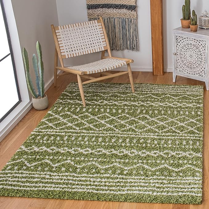 SAFAVIEH Arizona Shag Collection Area Rug - 5'1" x 7'6", Green & Ivory, Moroccan Design, Non-Shedding & Easy Care, 1.6-inch Thick Ideal for High Traffic Areas in Living Room, Bedroom (ASG741X)