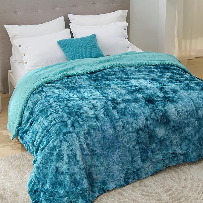 Bedsure GentleSoft Sherpa Fluffy Blanket Queen Size for Bed - Fleece Warm and Cozy for Women Gift, Plush & Fuzzy Faux Fur Christmas Blanket for Couch, Sofa Decor, Tie Dye Design, Teal, 90x90 Inches