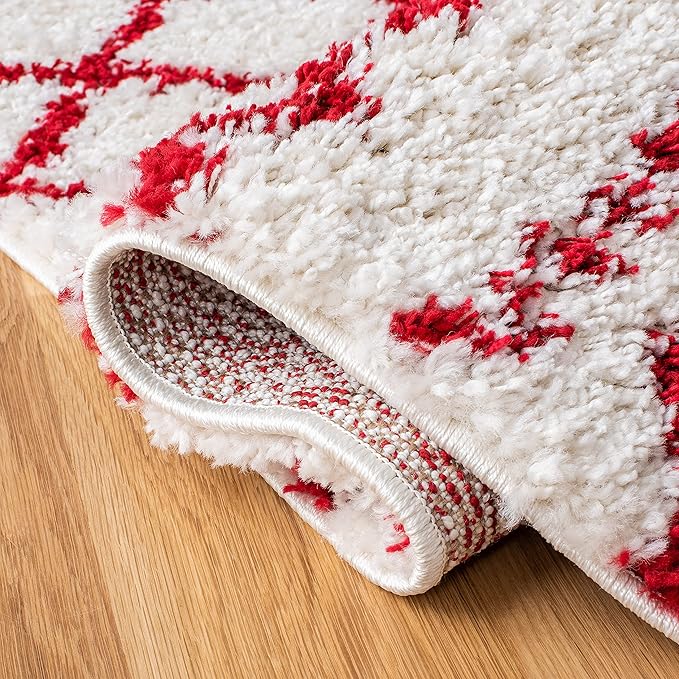 SAFAVIEH Area Rug 8x10 - Arizona Shag Collection - Large - Ivory & Red, Moroccan Design, Non-Shedding & Easy Cleaning, Ultra Plush Thick Pile, Ideal for Living Room, Bedroom, Dining Space (ASG741P)