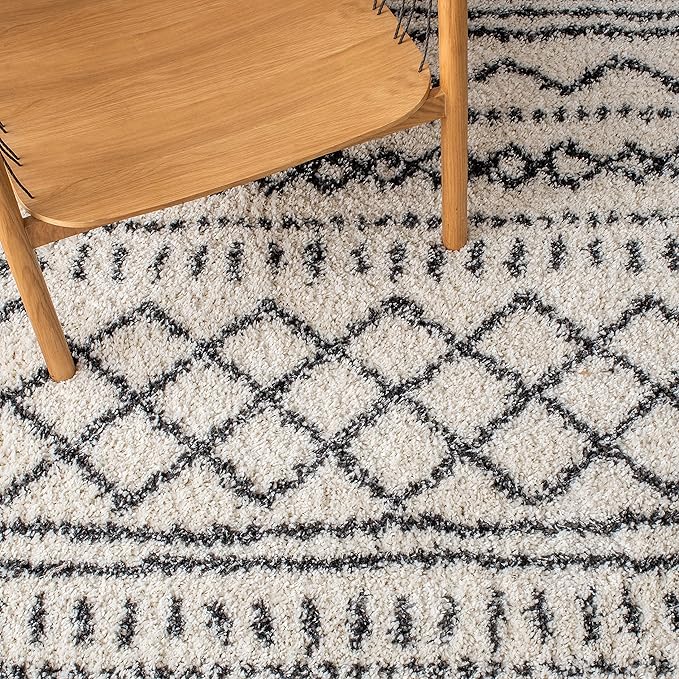 SAFAVIEH Area Rug 8x10 - Arizona Shag Collection - Large - Ivory & Black, Moroccan Design, Non-Shedding & Easy Cleaning, Ultra Plush Thick Pile, Ideal for Living Room, Bedroom, Dining Space (ASG741Z)